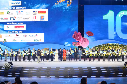 Tập đoàn Xăng dầu Việt Nam đồng hành cùng Festival Hoa Đà Lạt lần thứ X năm 2024