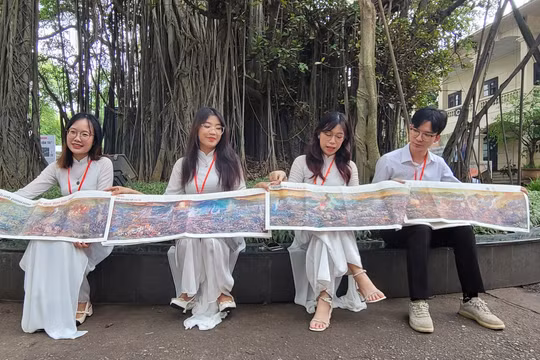 Thêm 100.000 bản phụ san tranh panorama "Chiến dịch Điện Biên Phủ" được Báo Nhân Dân in tặng bạn đọc
