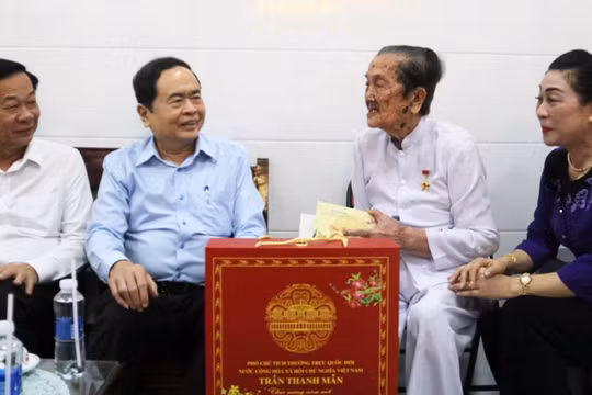 Phó Chủ tịch Thường trực Quốc hội Trần Thanh Mẫn thăm, chúc Tết tại Kiên Giang