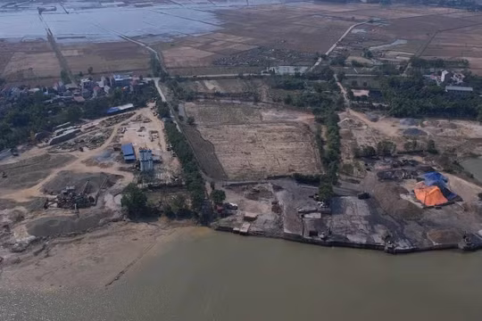 Huyện Sóc Sơn (Hà Nội): Nhức nhối tình trạng bến cảng, bãi tập kết vật liệu hoạt động trái phép!