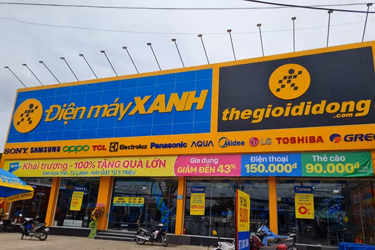 Thế Giới Di Động liên tục giải thể công ty con, Chủ tịch Nguyễn Đức Tài lại vừa 'chốt lời' thêm 1 triệu cổ phiếu