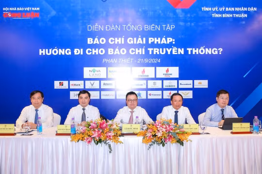 Đang diễn ra Diễn đàn Tổng biên tập 2024 'Báo chí giải pháp: Hướng đi cho báo chí truyền thống?'
