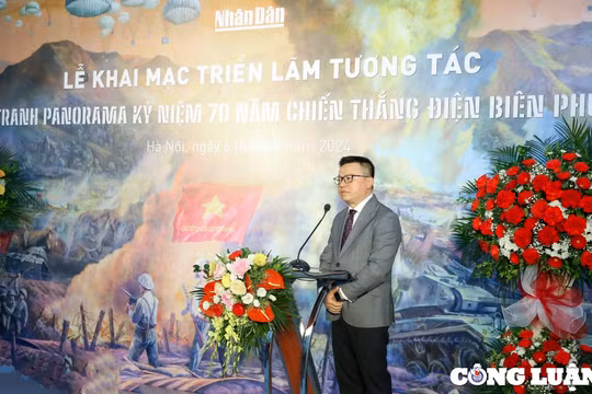 Chiêm ngưỡng và tương tác cùng bức tranh panorama kỷ niệm 70 năm Chiến thắng Điện Biên Phủ