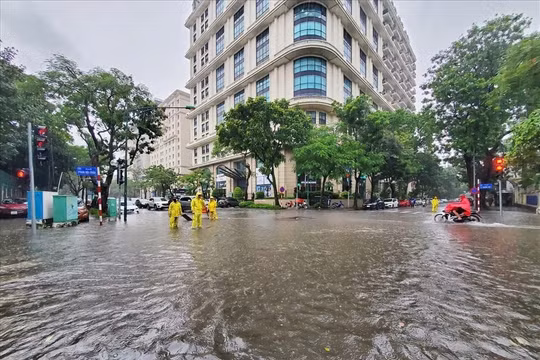 Dự báo thời tiết ngày 22/8: Hà Nội có mưa vừa, mưa to kéo dài
