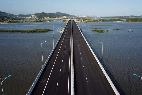Trục cao tốc phía Đông liên kết thúc đẩy chuỗi sản xuất thông minh