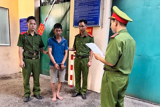 Bắt tạm giam đối tượng chống đối đo nồng độ cồn, dùng dao chém Công an