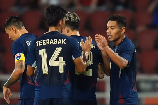 AFF Cup 2024: Thái Lan toàn thắng, Singapore quả cảm vào bán kết