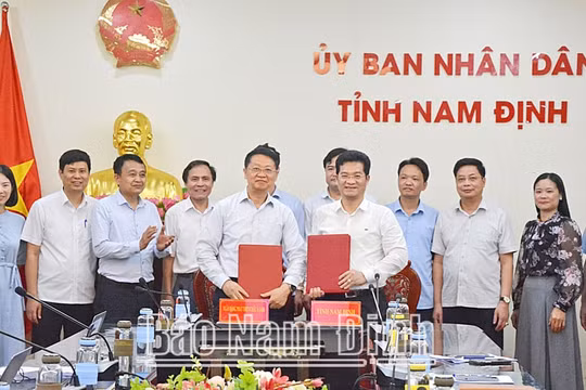 Ký kết biên bản ghi nhớ Dự án nâng cấp hệ thống thủy lợi tỉnh Nam Định thích ứng với biến đổi khí hậu