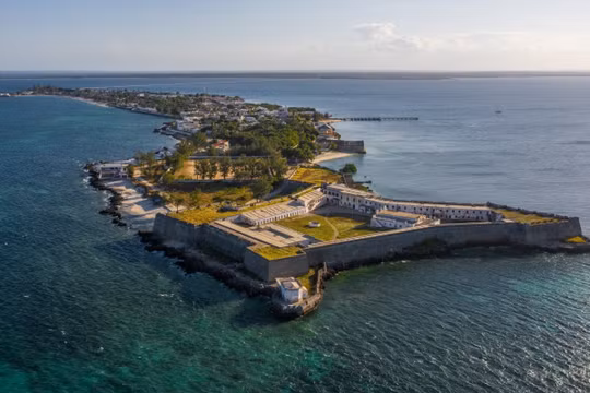 Hơn 90 người thiệt mạng khi phà chìm ngoài khơi Mozambique