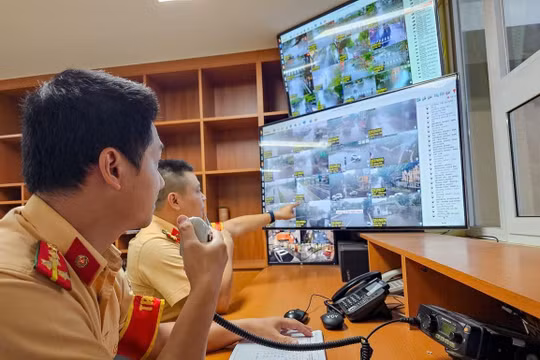 Hà Nội: Xử phạt 166 trường hợp vi phạm giao thông qua tin báo của người dân