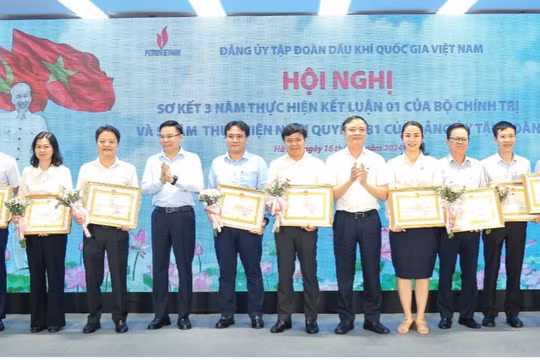 PV GAS hưởng ứng 63 năm ngày truyền thống ngành Dầu khí Việt Nam