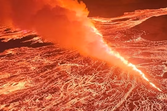 Núi lửa ở Iceland phun trào lần thứ 10 trong vòng 3 năm