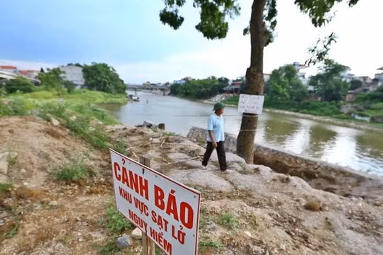 Công bố tình huống khẩn cấp các sạt lở trên các tuyến đê, sạt lở bờ sông Bùi tại huyện Chương Mỹ