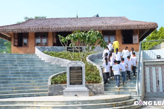 Di tích lịch sử quốc gia Địa điểm Trường dạy làm báo Huỳnh Thúc Kháng: Nơi kết nối tìm về cội nguồn