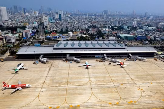 Tạm dừng hoạt động hệ thống dẫn đỗ tàu bay tại sân bay Đà Nẵng