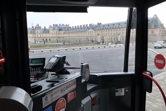 Kinh nghiệm đi lại tiết kiệm khi đến Paris du lịch