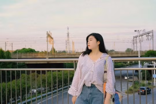 Quá áp lực, dân văn phòng Trung Quốc ồ ạt chuyển sang làm lao động chân tay