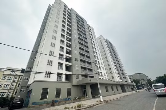 Hàng chục ngàn căn hộ tái định cư bị bỏ hoang ở TP. HCM và Hà Nội