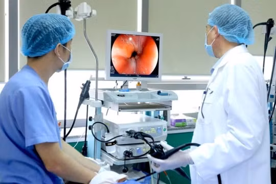 Kết hợp Đông - Tây y trong chẩn đoán, điều trị bệnh dạ dày thực quản