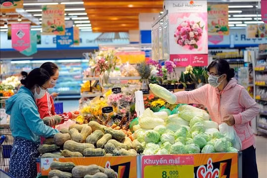 Đẩy mạnh các chính sách khuyến khích tiêu dùng để khơi thông thị trường trong nước