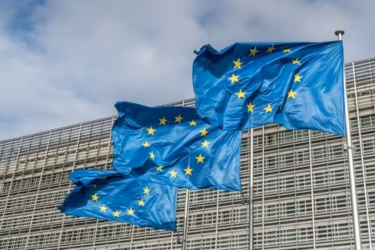 EU đề xuất trừng phạt các công ty Trung Quốc bị cáo buộc hỗ trợ Nga