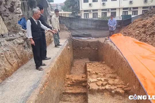 Ninh Bình: Phát hiện dấu tích thành cổ Hoa Lư khi đào móng nhà