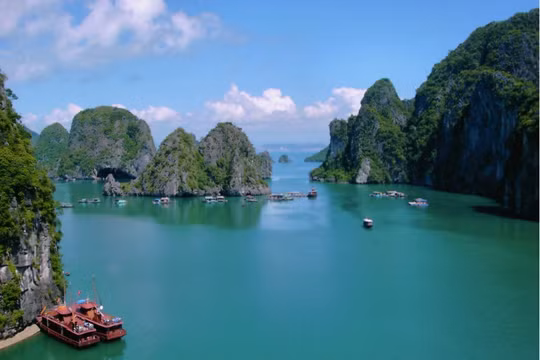Gìn giữ và phát huy những giá trị của Di sản thiên nhiên thế giới Vịnh Hạ Long