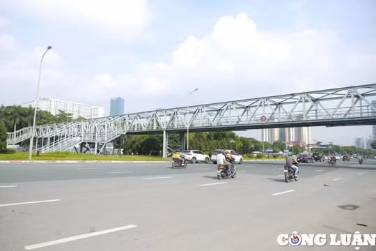 Hà Nội: Khoảng 300 tỷ đồng đầu tư 29 cầu vượt cho người đi bộ