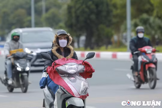 Không khí lạnh tràn về, miền Bắc lại chuyển rét, có nơi dưới 10 độ C