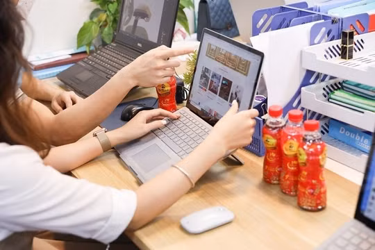 Làm gì khi vừa chạy deadline, vừa tươi mát tận hưởng không khí Giáng sinh?