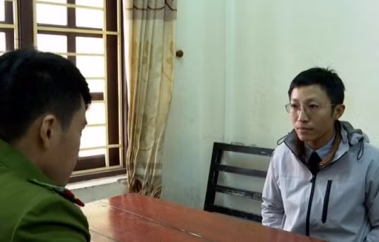Thái Bình: Phát hiện xưởng sản xuất, sang chiết các loại nước hoa giả nhiều thương hiệu lớn