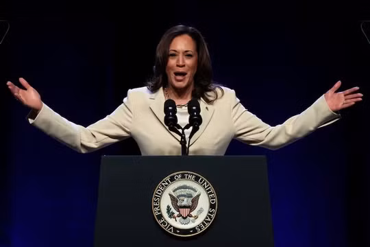 Gần 1/3 đảng viên Dân chủ muốn ông Biden bỏ cuộc, bà Harris có thể lên thay