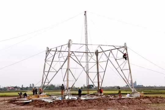 Ninh Bình là một trong 2 tỉnh đã hoàn thành bàn giao khoảng néo thực hiện dự án đường dây 500kV mạch 3