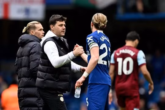 Chelsea bất ngờ chia tay HLV Pochettino
