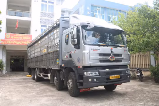 Quảng Bình: Phát hiện hơn 11 tấn mỡ bò không rõ nguồn gốc, xuất xứ đang trên đường tiêu thụ