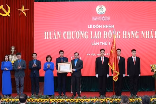 Báo Lao Động kỷ niệm 95 năm Ngày xuất bản số báo đầu tiên và đón nhận Huân chương Lao động hạng Nhất