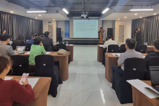 Tập huấn nâng cao năng lực truyền thông về phòng chống tác hại của thuốc lá cho phóng viên