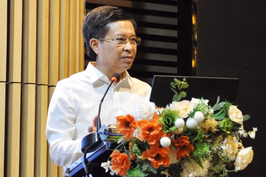 Chủ động, kịp thời, linh hoạt, sáng tạo, hiệu quả trong bảo vệ nền tảng tư tưởng của Đảng