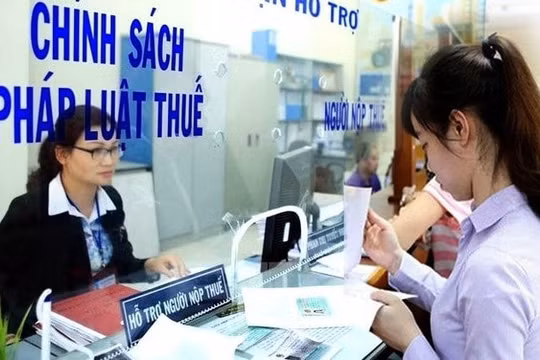 Chính phủ yêu cầu nghiên cứu miễn, giảm, gia hạn thuế, phí, lệ phí để tháo gỡ khó khăn cho người dân, doanh nghiệp