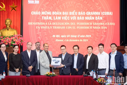 Báo Nhân Dân và Báo Granma phối hợp tổ chức tọa đàm về chuyển đổi số báo chí