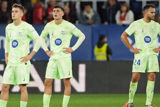 Thua Osasuna 2-4, Barca đứt mạch 7 trận toàn thắng tại La Liga