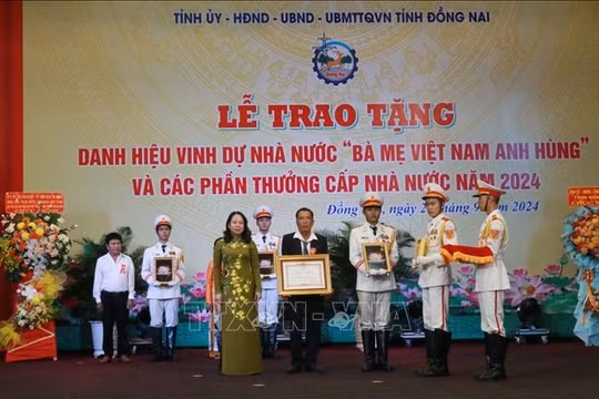 Phó Chủ tịch nước trao truy tặng danh hiệu Bà mẹ Việt Nam Anh hùng tại Đồng Nai