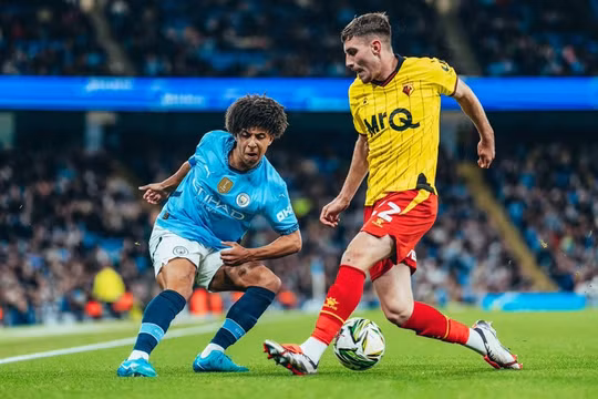 Vắng Haaland, Man City chật vật đánh bại Watford tại cúp Liên đoàn