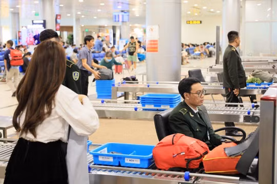 Gần 1,8 triệu hành khách thông qua các cảng hàng không thuộc ACV