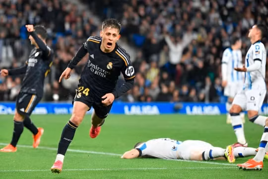 Real Madrid nới rộng cách biệt với Barca lên 14 điểm trên BXH La Liga