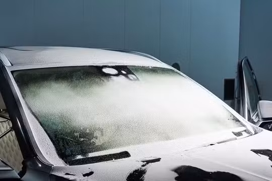 Hyundai ra mắt công nghệ kính chắn gió sưởi thế hệ mới: Tan băng trong 5 phút