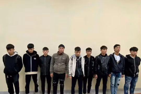 Mâu thuẫn trên mạng, nhóm đối tượng đánh người đến chấn thương sọ não