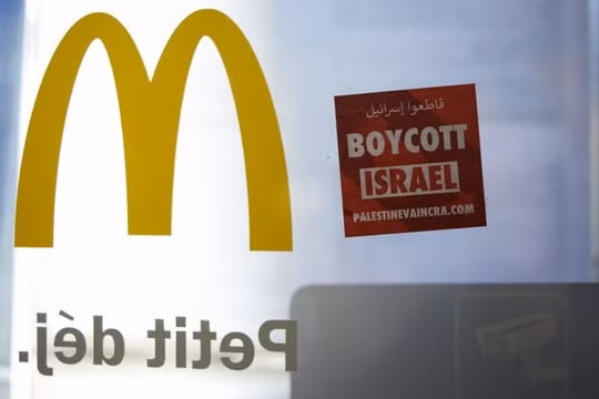 Xung đột Gaza gây tổn hại cho hoạt động kinh doanh của McDonald's, Starbucks