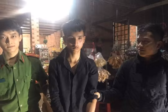 Gia Lai: Bắt nóng đối tượng dùng dao đâm chủ tiệm tạp hóa để cướp tài sản