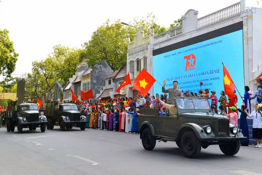 Ngày hội Văn hóa vì Hòa bình diễn ra tại Hồ Hoàn Kiếm có gì đặc sắc?